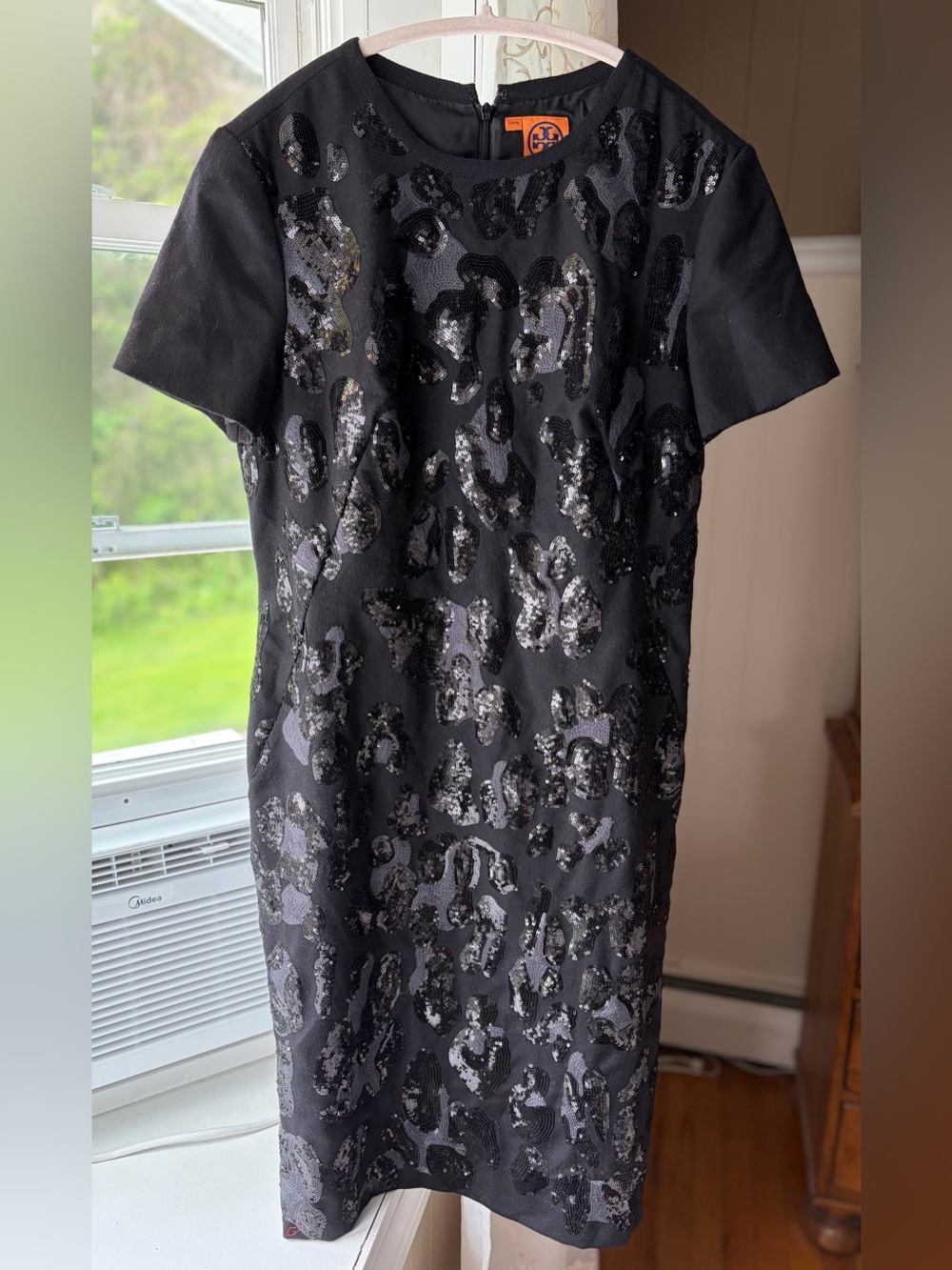 Tory Burch Larissa Black Wool Sequined Leopard Print Sheath Dress Luxury Sz 12